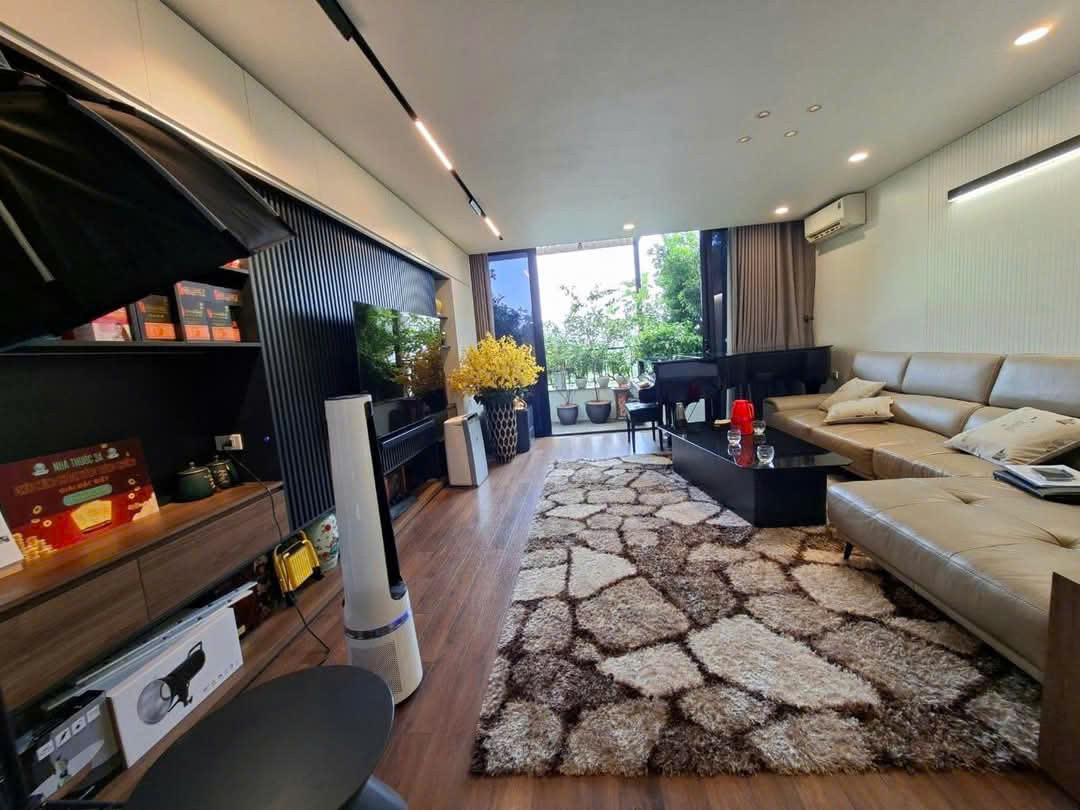 BÁN NHÀ NGUYỄN VĂN HUYÊN, PHÂN LÔ, ÔTÔ TRÁNH, KINH DOANH, 2 THOÁNG, 58M2 HƠN 17 TỶ