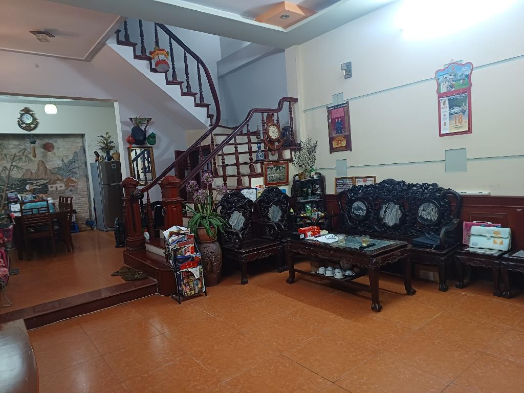 Bán nhà mặt ngõ kinh doanh Xuân Đỉnh 33 mét 5 tầng 13,5 tỉ