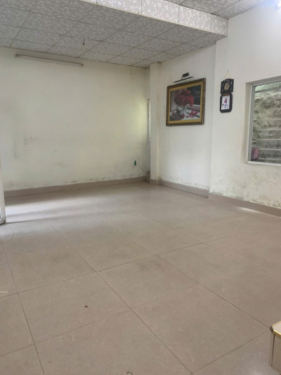 # Nhà Kiệt Tiểu La gần Chợ, 68m2, gác lửng, 3PN, 2.xx tỷ