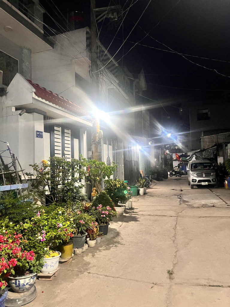 ĐẤT 1/,KHU DÂN CƯ HIỆN HỮU, XÂY DỰNG TỰ DO