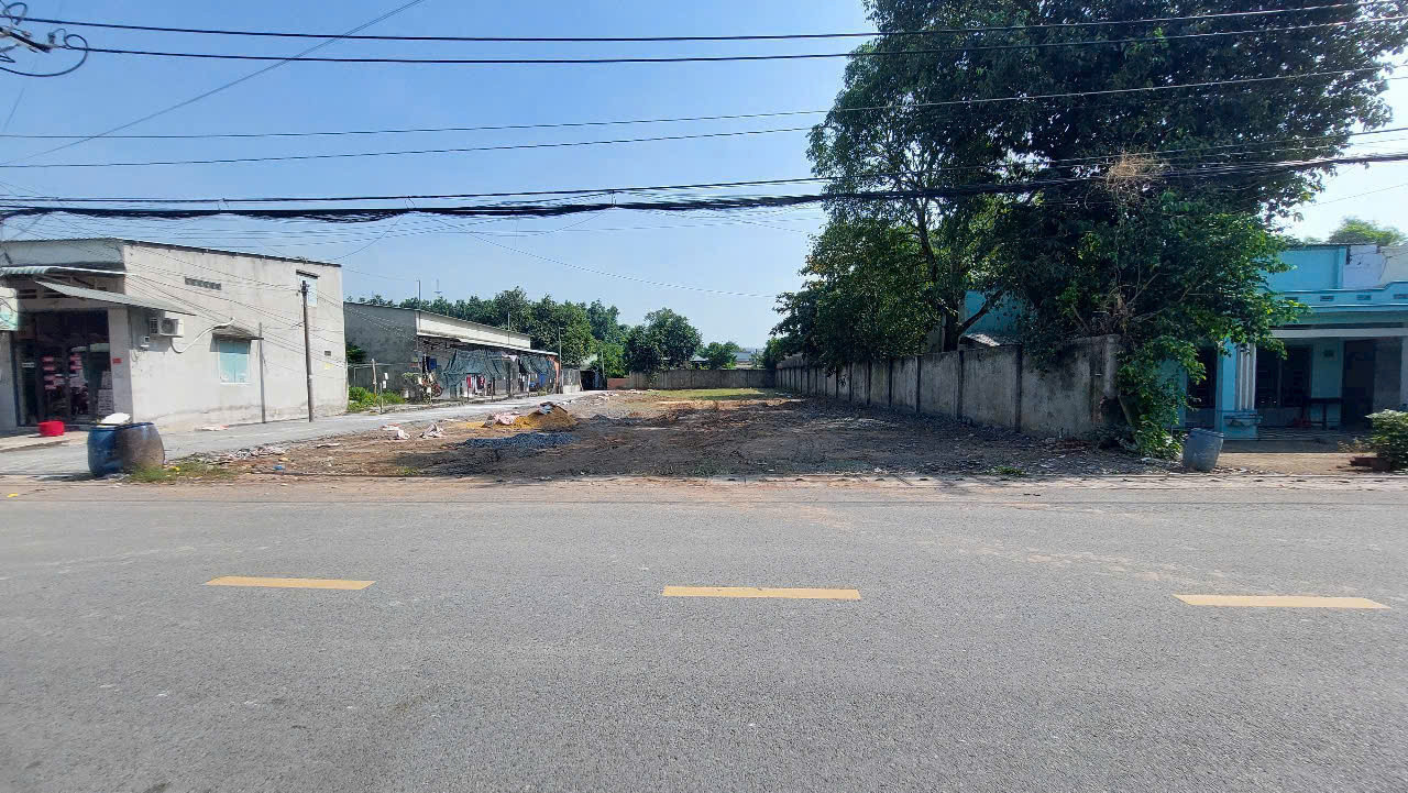 (L704) Đất mặt tiền Bàu Trâm, xã Trung An, dt 101m2, thổ 93m2, đất ở hiện hữu, giá 3 tỷ 200