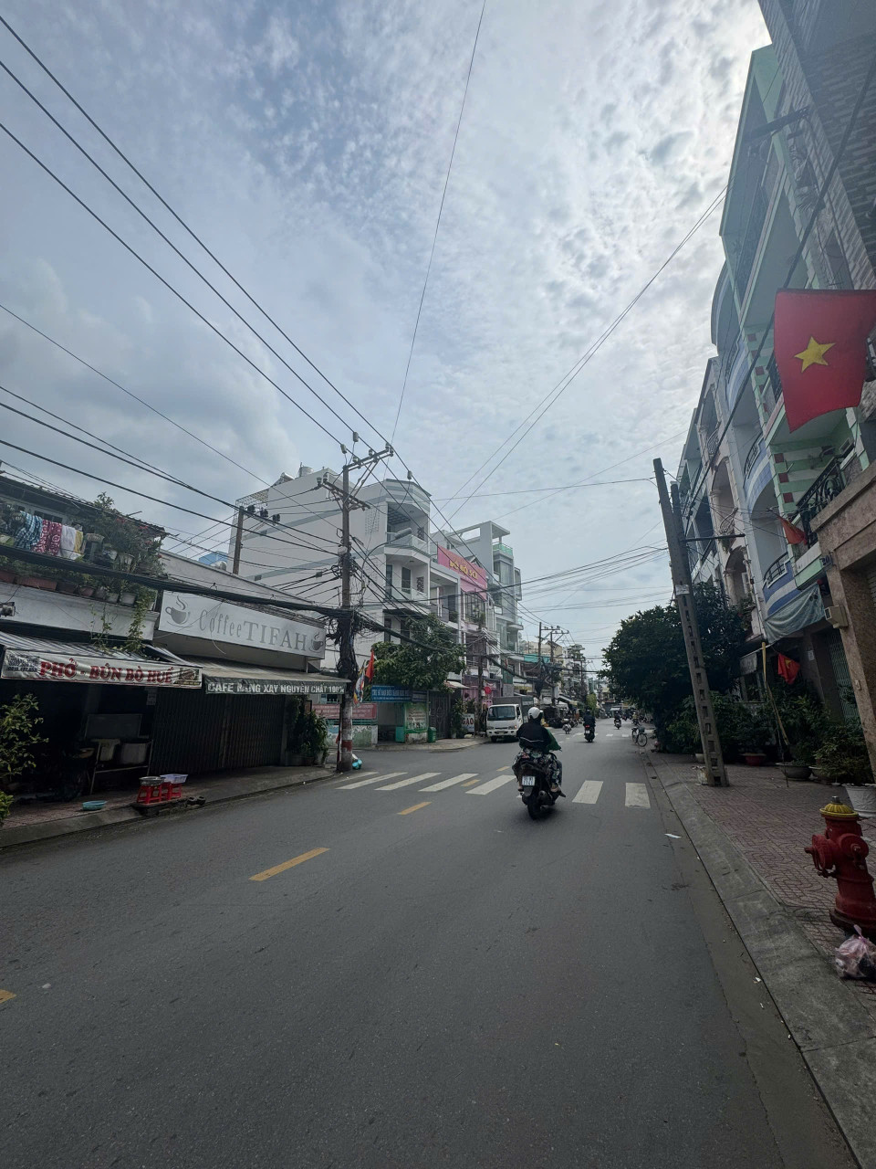 BÁN NHÀ MT LƯƠNG THẾ VINH TÂN PHÚ – 5x15m – GIÁ 13.2 TỶ TL