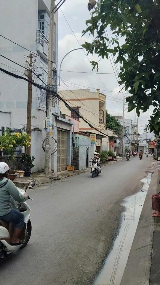 Bán nhà 126,4m², ngang 8,8m – Xã Bà Điểm, giá 7,8 tỷ